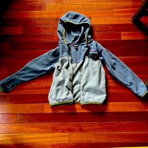 Kids Patagonia Fleece size 5-6 year old